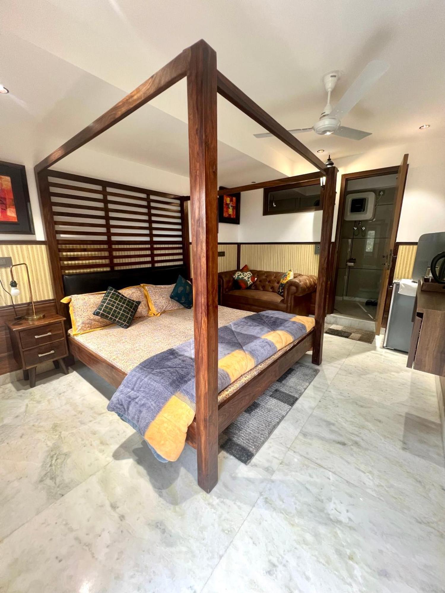 House Of Comfort Delhi Homestay *