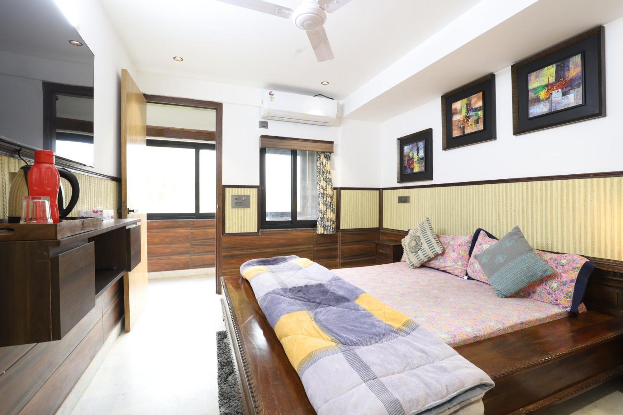 House Of Comfort Delhi Homestay